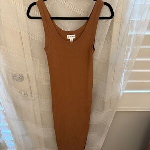 Orange Scoop Neck Sleeveless Bodycon Midi Dress